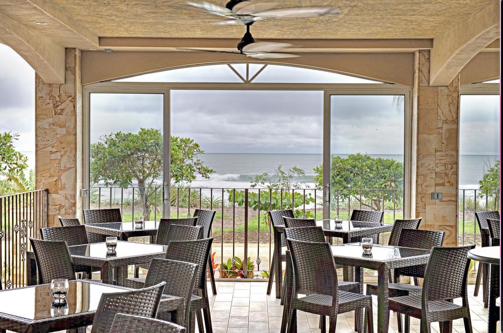 Beachfront Hotel Tramonto Jacó Buitenkant foto